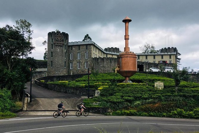 Cycle down to Hatton. Train ride back. - Exploring the Nuwara Eliya to Hatton Cycling & Train Experience