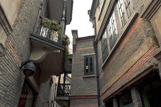 Flexible Shanghai Private Day Tour from Suzhou by Bullet Train - Key Points