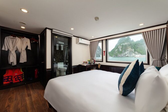 Halong Bay 2 Days 1 Night - AMANDA CRUISE 5-star - The Experience in Detail