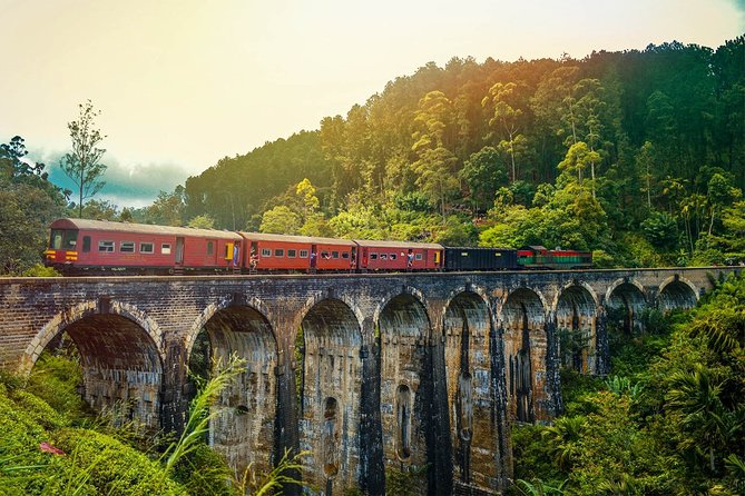 Kandy to Ella train ride on (Train No: 1015 "Udarata Menike") - Key Points