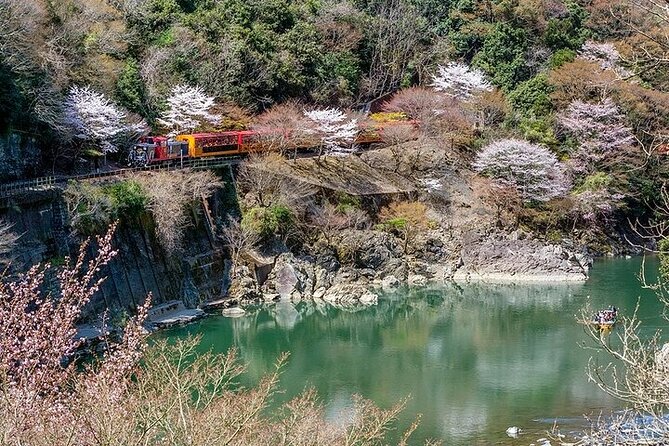 Kyoto Sagano Romantic Train in Arashiyama Bus Tour - Key Points