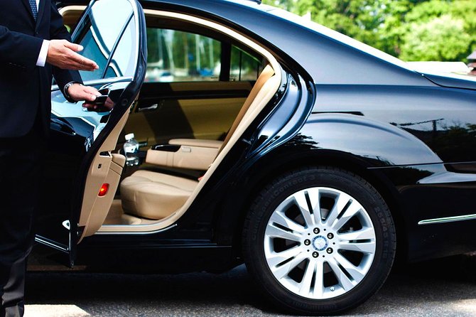 Pick up from Airport to InterContinental Resort by private car - Key Points