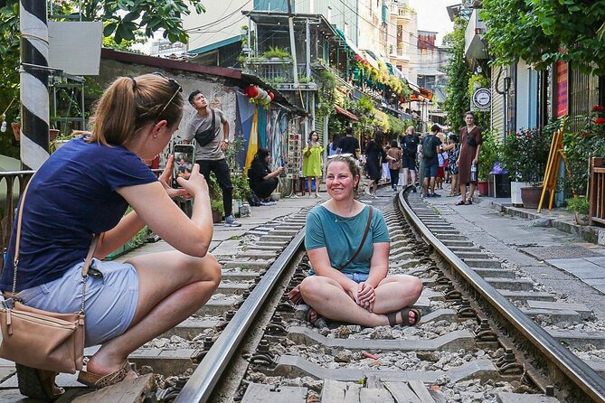 Private Hanoi Food Tour with Train Street and Local Delights - Exploring Hanois Street Food Scene
