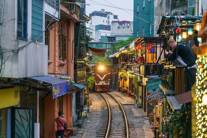 Private Hanoi Street Food Tour with visit Train Street - Introduction
