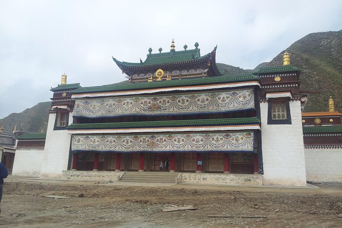 Private Overnight Tour from Xian to Labrang by Round-way Bullet Train - Key Points