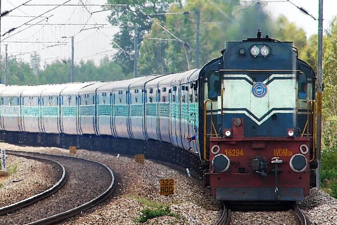 Private Train Station Transfer :- From Jaipur Train Station to Hotel - Key Points