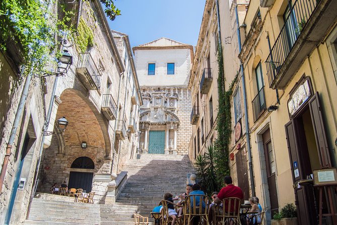 Private trip to the medieval city of Girona from Barcelona - An In-Depth Look at the Girona Private Tour