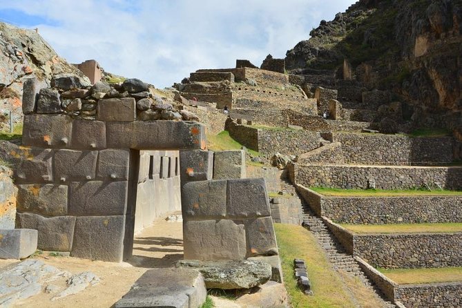 Sacred Valley and Machu Picchu Guided Tour with Accommodation - Key Points